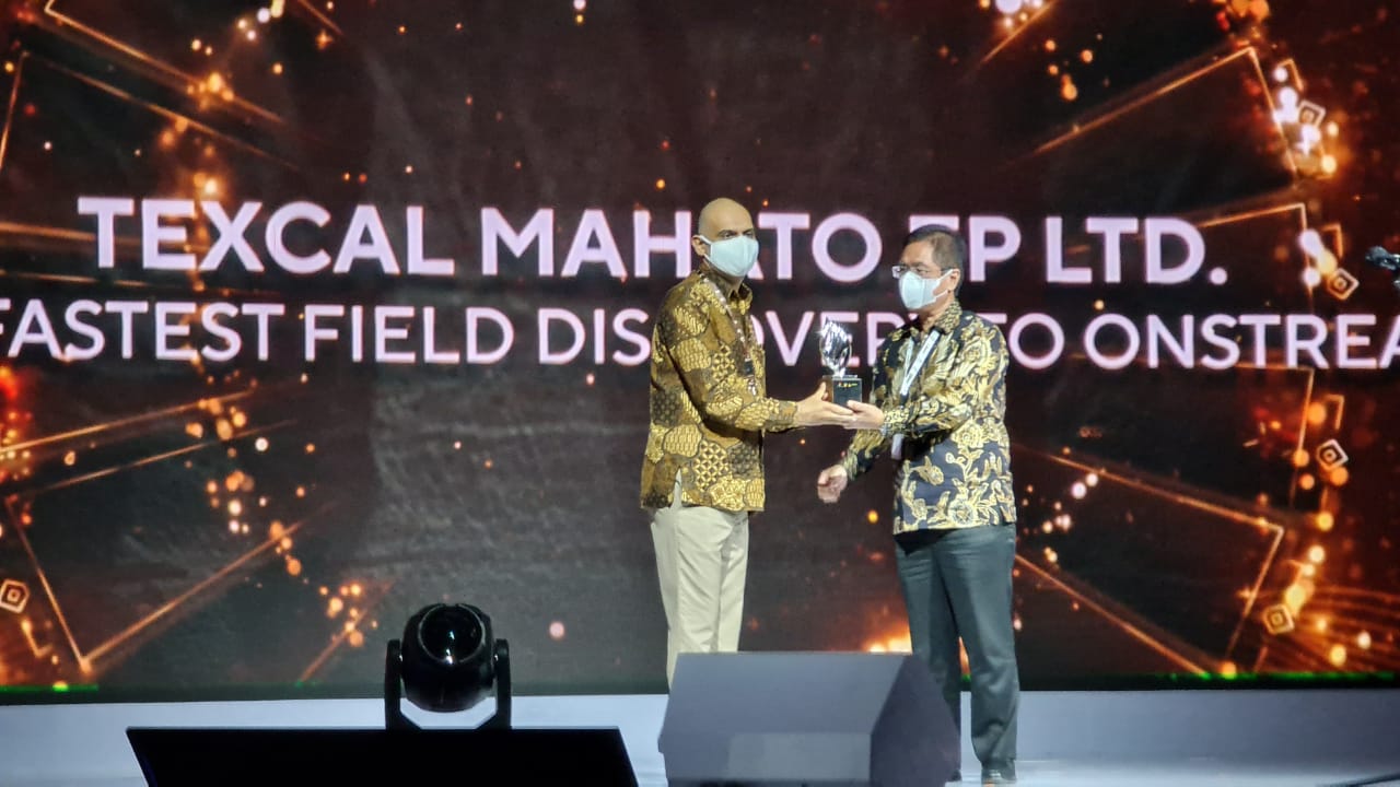 Texcal Mahato EP Ltd received the Fastest Field Discovery To Onstream Award